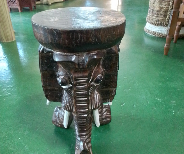 Pedestal elefante-1