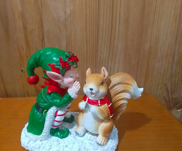 Elfo con ardilla-1