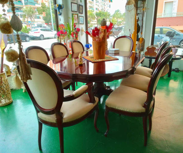 Conjunto mesa y sillas-1